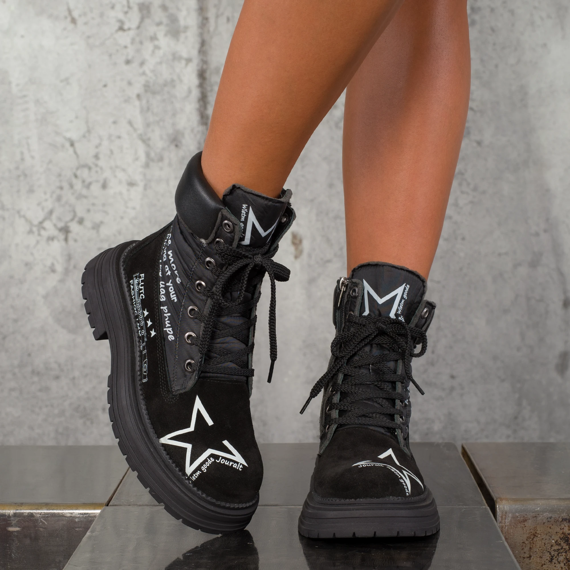 Боти Star Power, Черен Цвят