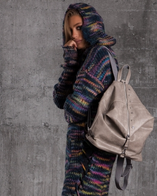 Раница с капси Clout, Сив Цвят