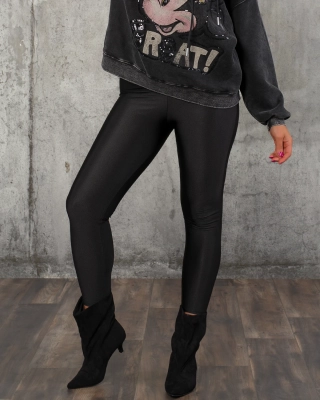 Клин Succession, Черен Цвят