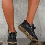 Кецове Cayenne, Черен Цвят