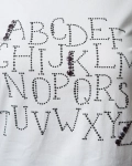 Тениска Alphabet с акцент на гърба, Бял Цвят